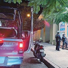 Asaltan una farmacia en el Centro de Cuernavaca Morelos