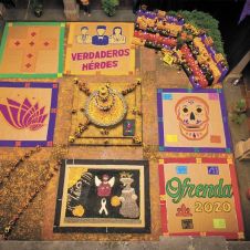 Ofrenda en Palacio de Gobierno de Morelos en honor a médicos