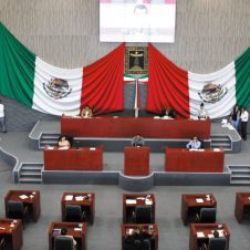 congreso-vs-Hortencia-Figueroa-280918.jpg