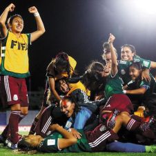 Tricolor-Femenil-011218.jpg