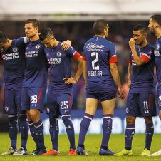 cruz-azul-agobia-pasado.jpg