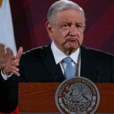 AMLO (1).jpg