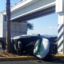 volcadura cuernavaca acapulco.jpg