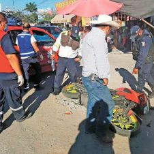 Deja accidente de moto dos lesionados en Cuernavaca