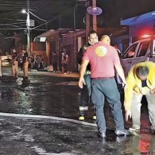 Arde camioneta en Jiutepec