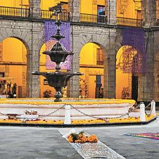 ofrenda-morelos-palacio-nacional_31-12-20.jpg