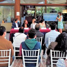 Jóvenes-construyendo-el-futuro-(2)_result.jpg