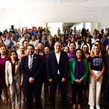 cuauhtemoc blanco mujer.jpg