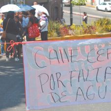 bloqueo falta de agua.jpg